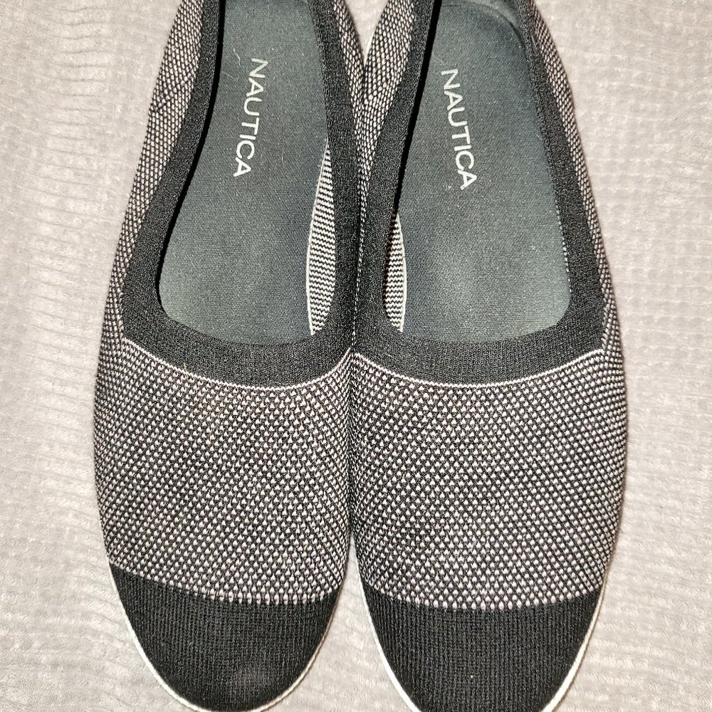 Womens Nautica "Rikki" 8M Black/White dot Pattern Shoes